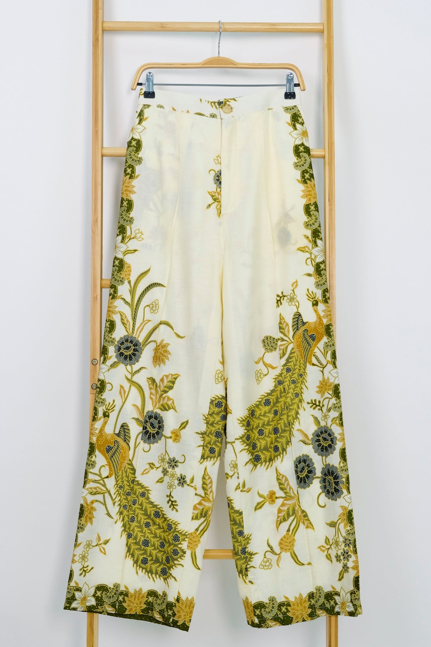 Malaysia-Batik-Attire-Trousers-Women
