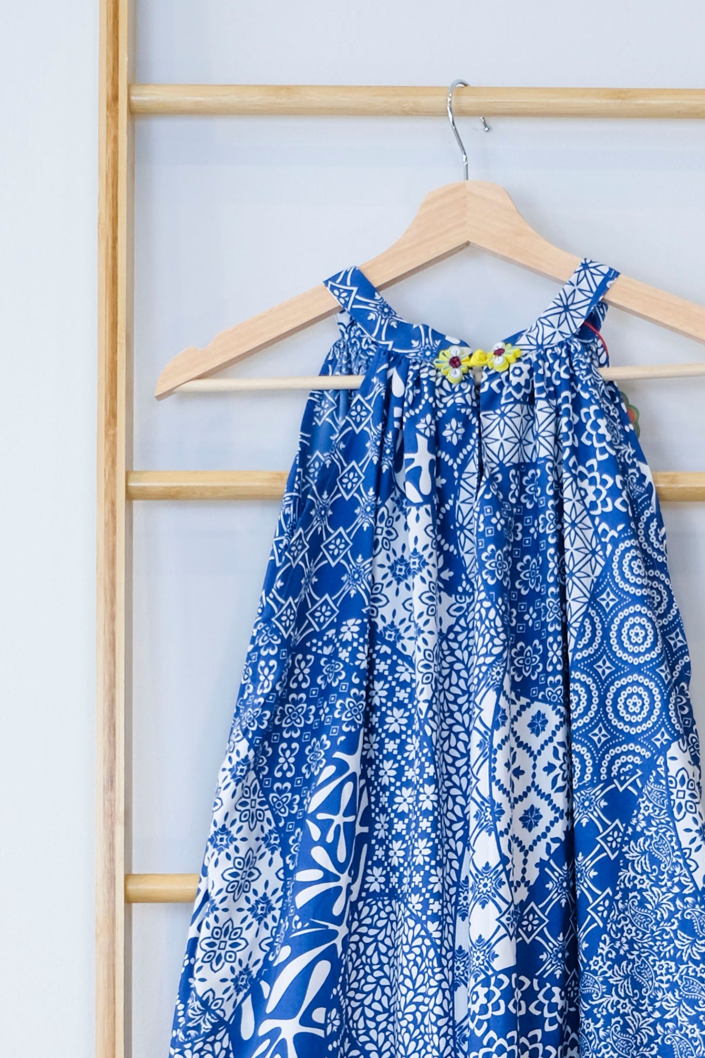 Malaysia-Batik-Attire-Dress-Women