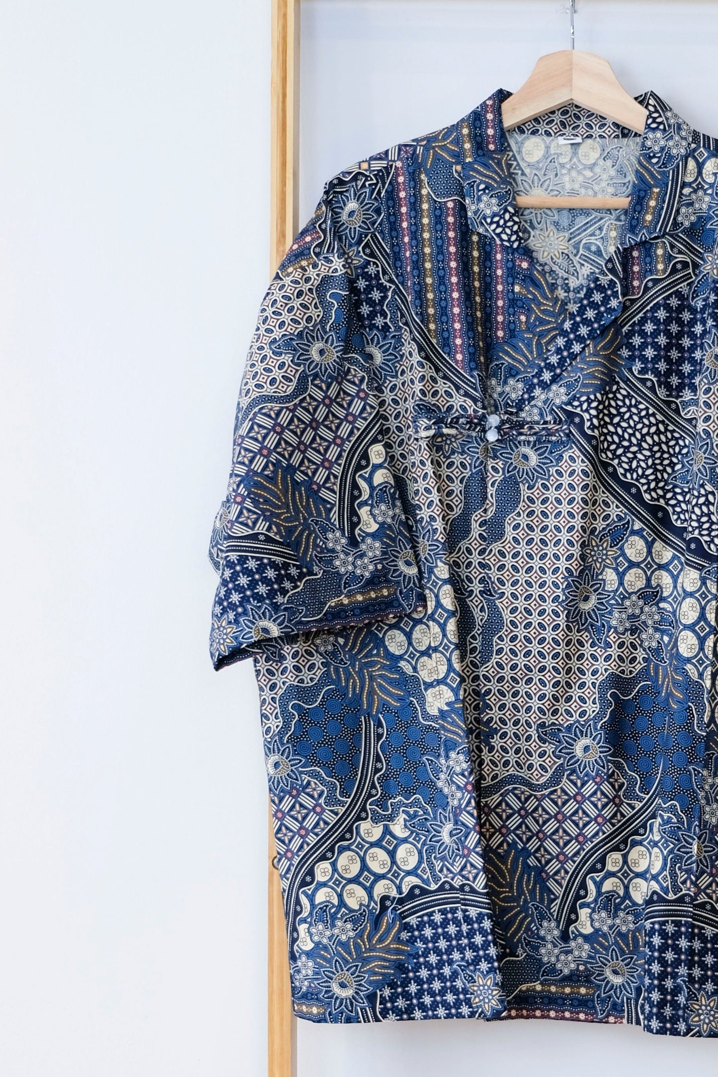 Malaysia-Batik-Attire-Top-Men