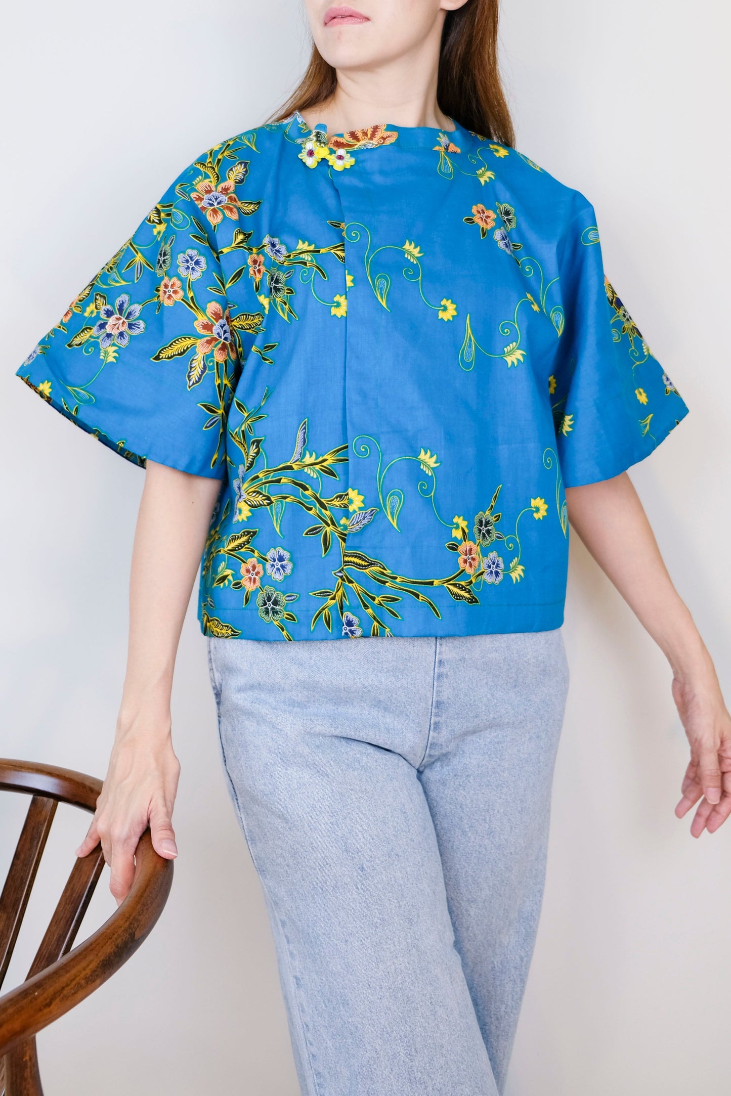 Malaysia-Batik-Attire-Top-Women