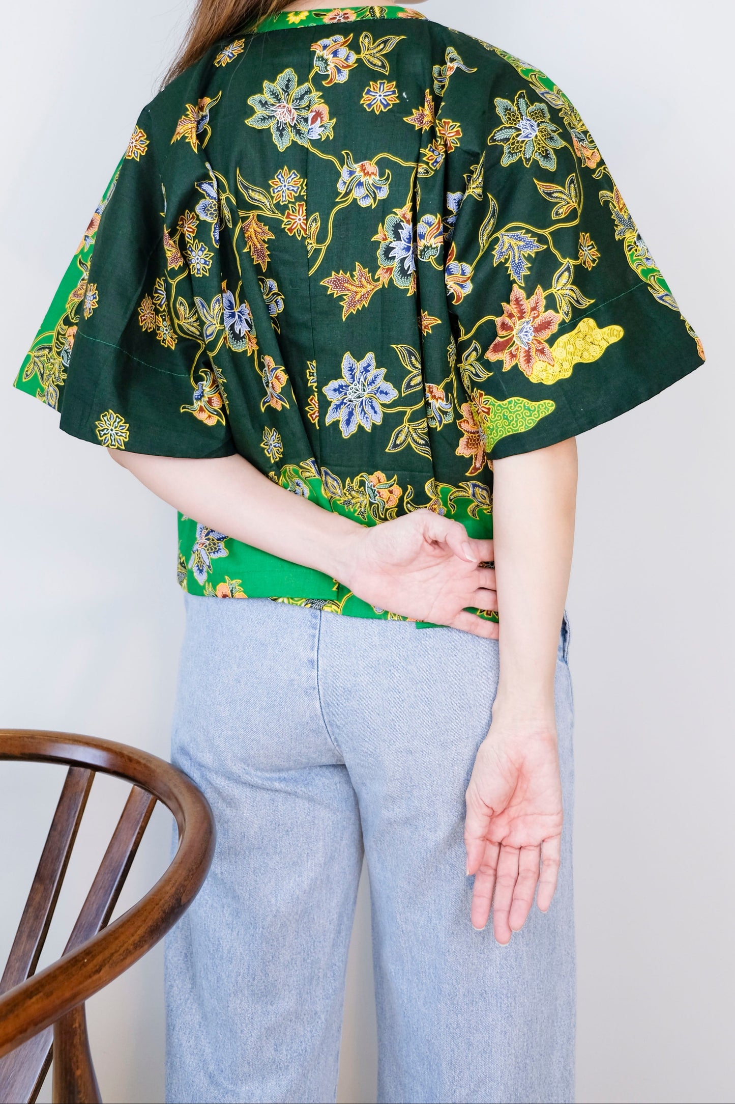 Malaysia-Batik-Attire-Top-Women