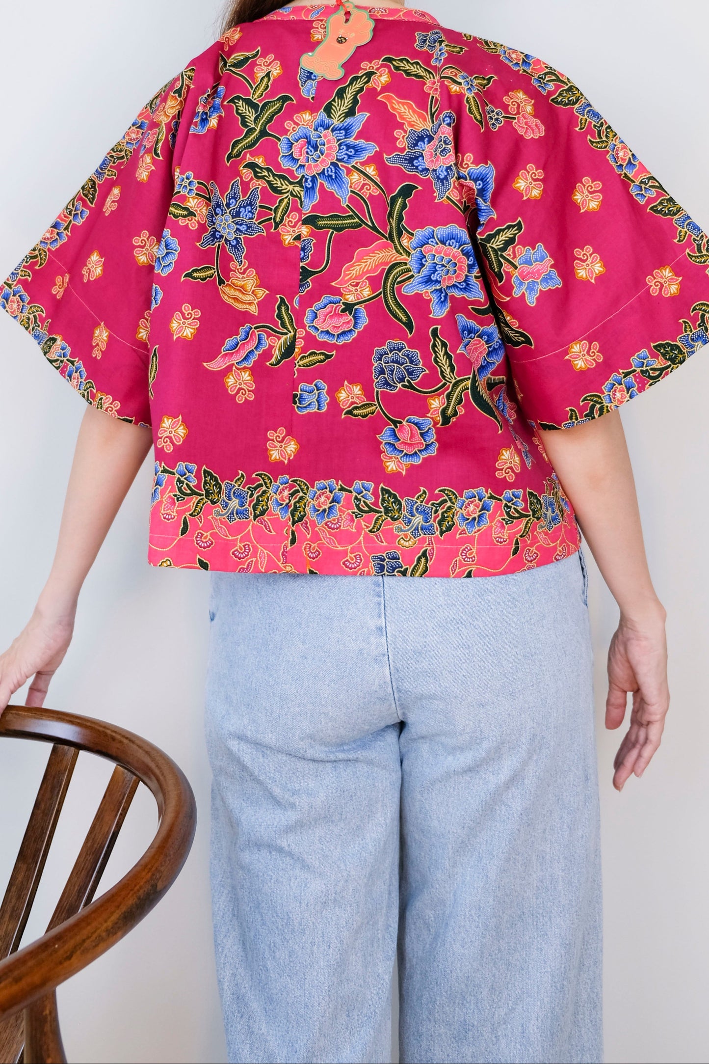 Malaysia-Batik-Attire-Top-Women