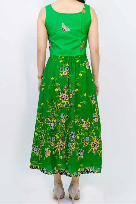 Malaysia-Batik-Attire-Top-Women