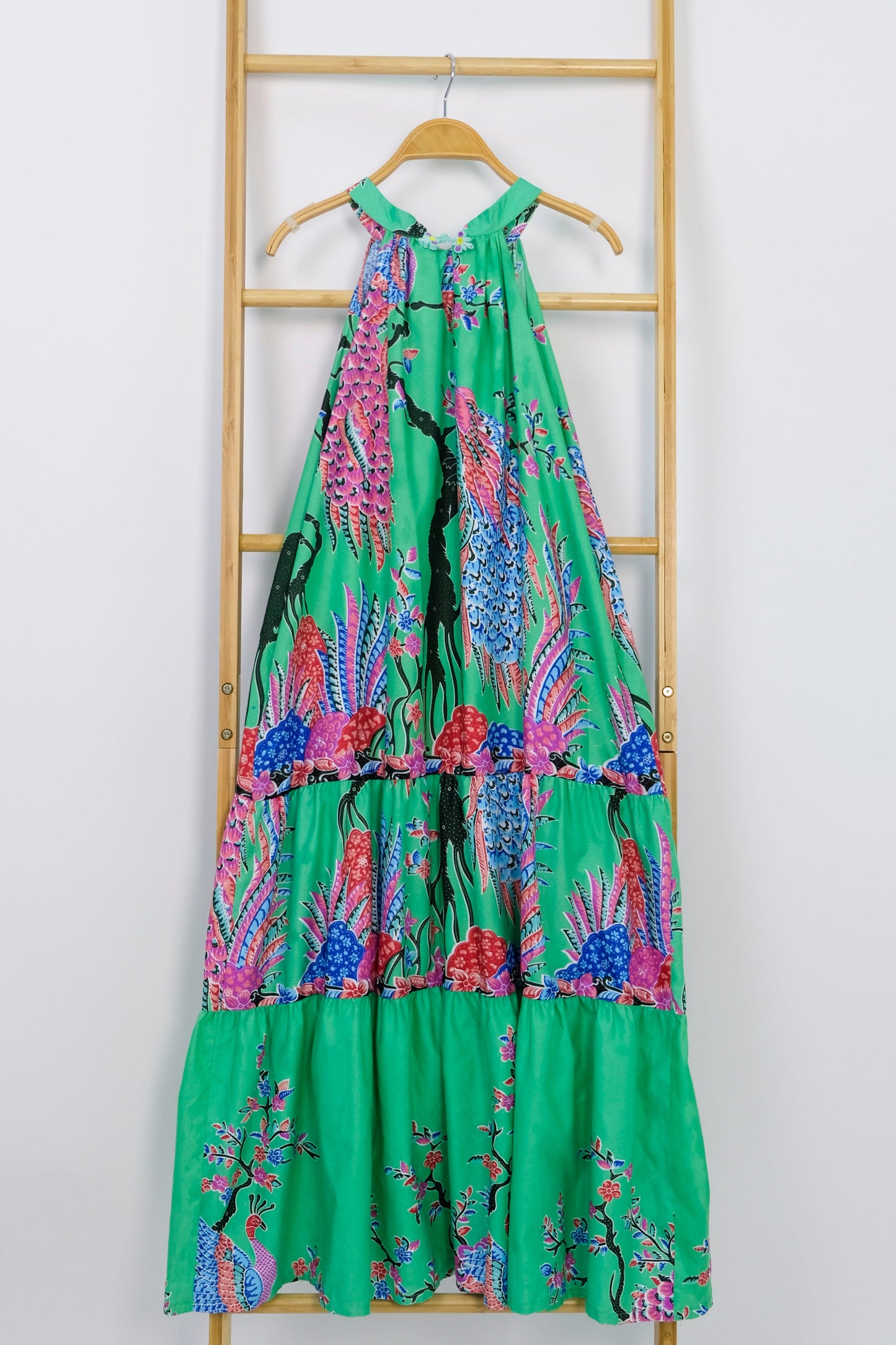 Malaysia-Batik-Attire-Dress-Women