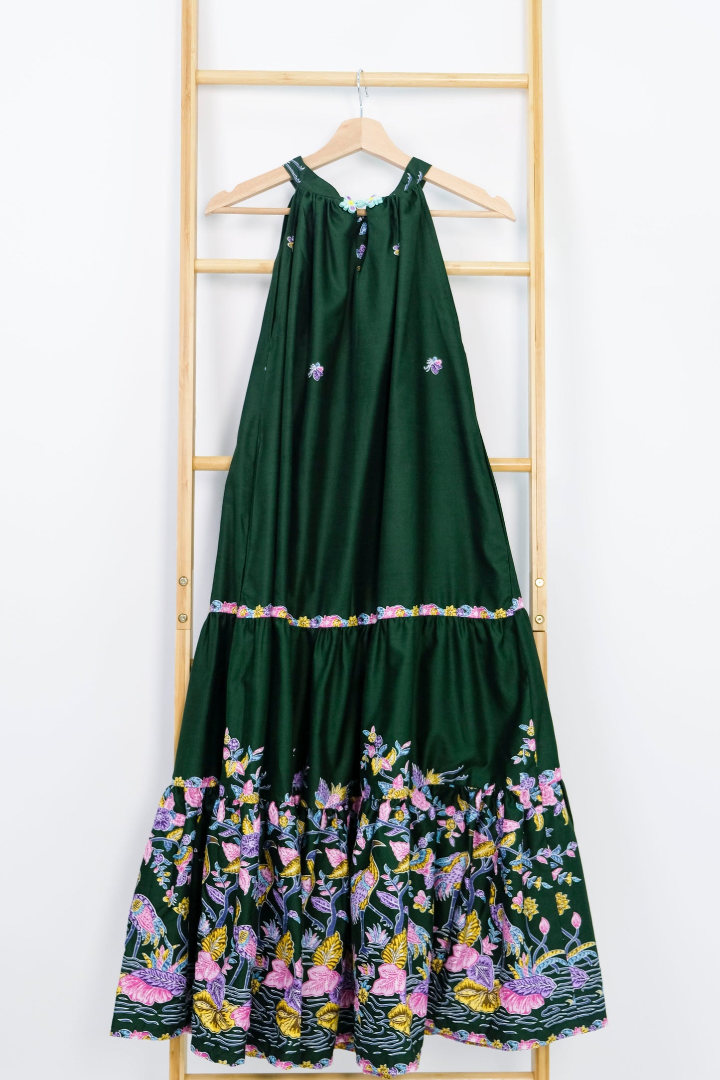 Malaysia-Batik-Attire-Dress-Women