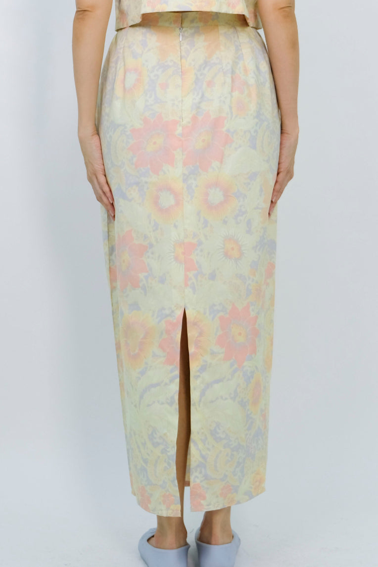 Malaysia-Batik-Attire-skirt-women