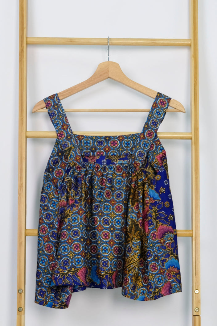 Malaysia-Batik-Attire-Top-Women