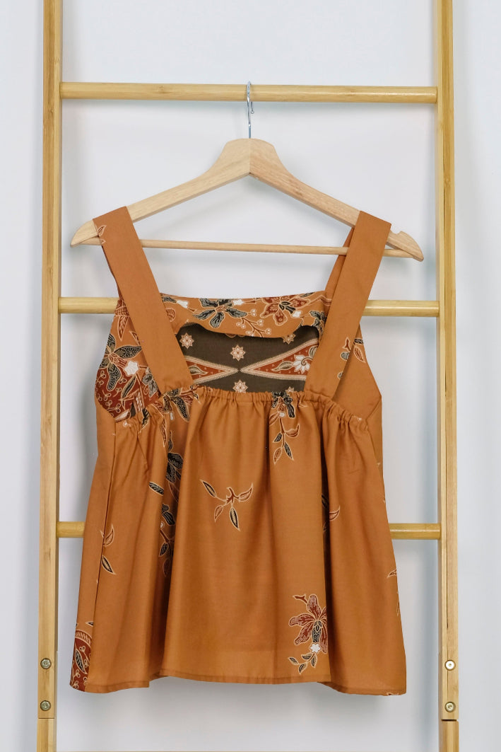 Malaysia-Batik-Attire-Top-Women