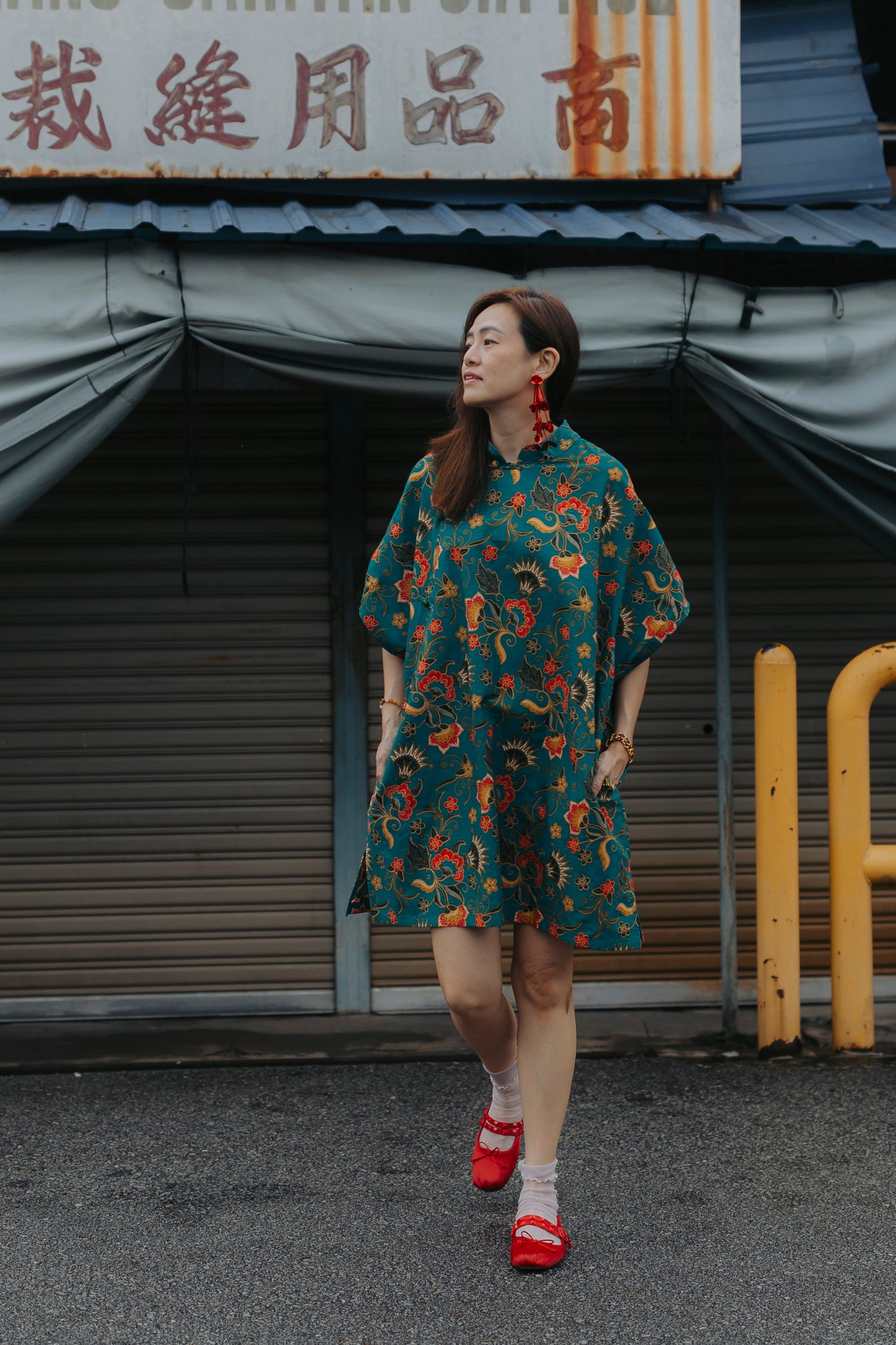Malaysia-Batik-Attire-Dress-Women