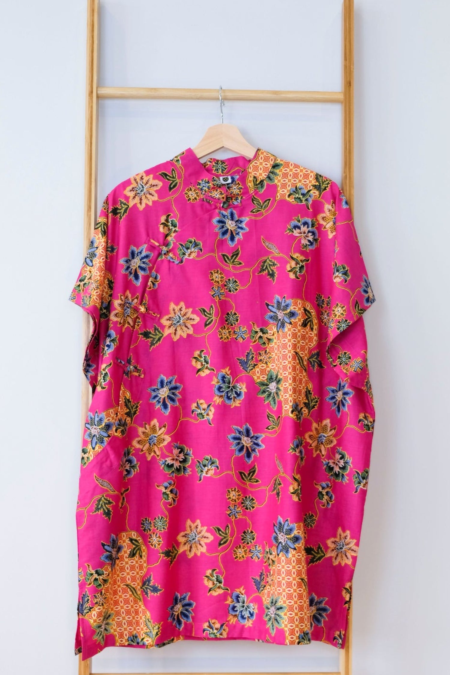 Malaysia-Batik-Attire-Dress-Women