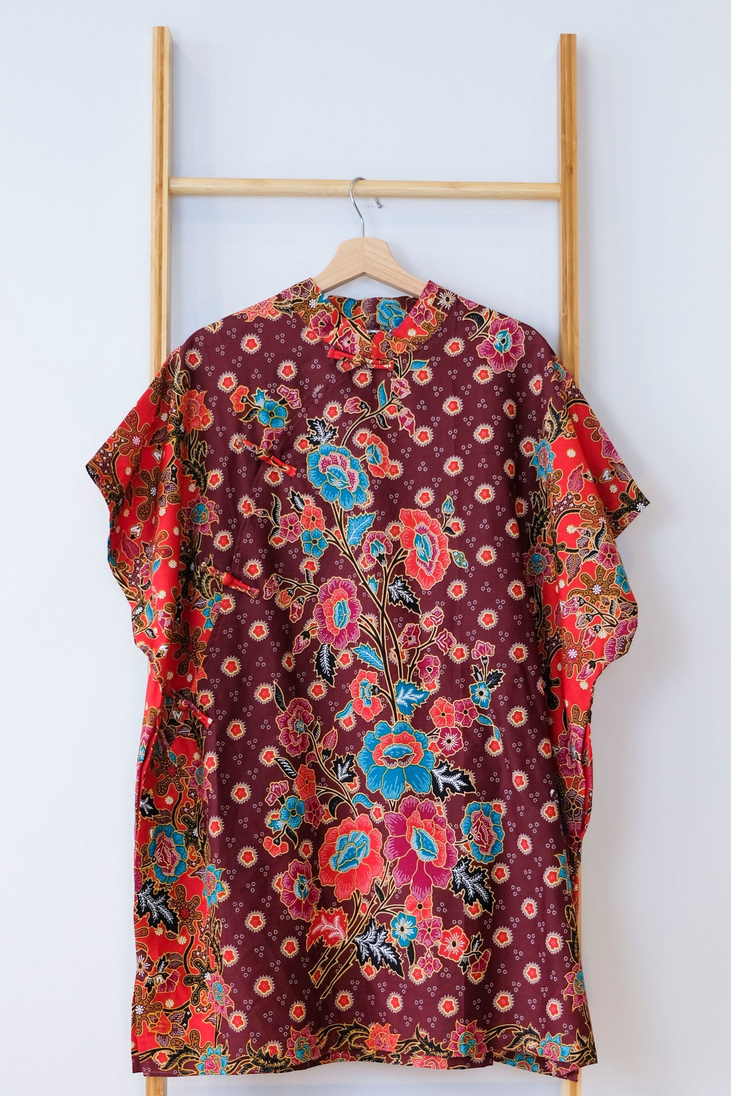 Malaysia-Batik-Attire-Dress-Women