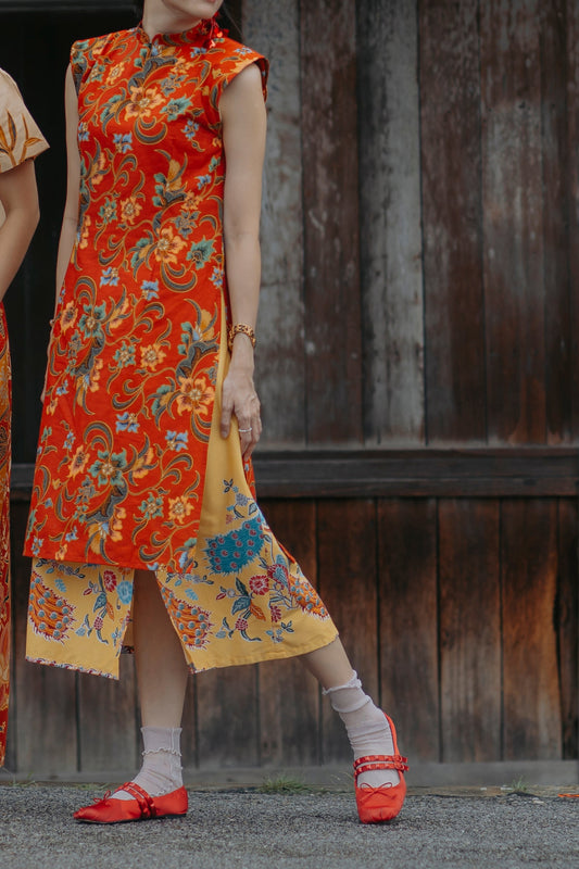 Malaysia-Batik-Attire-Dress-Women