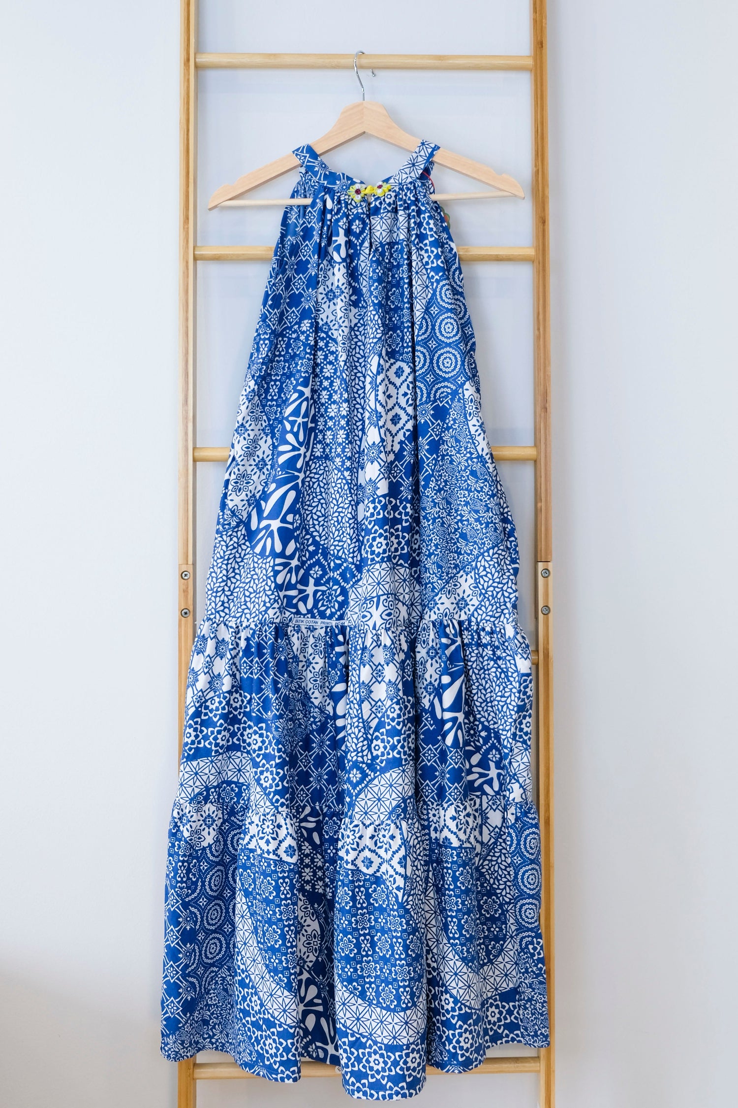 Malaysia-Batik-Attire-Dress-Women