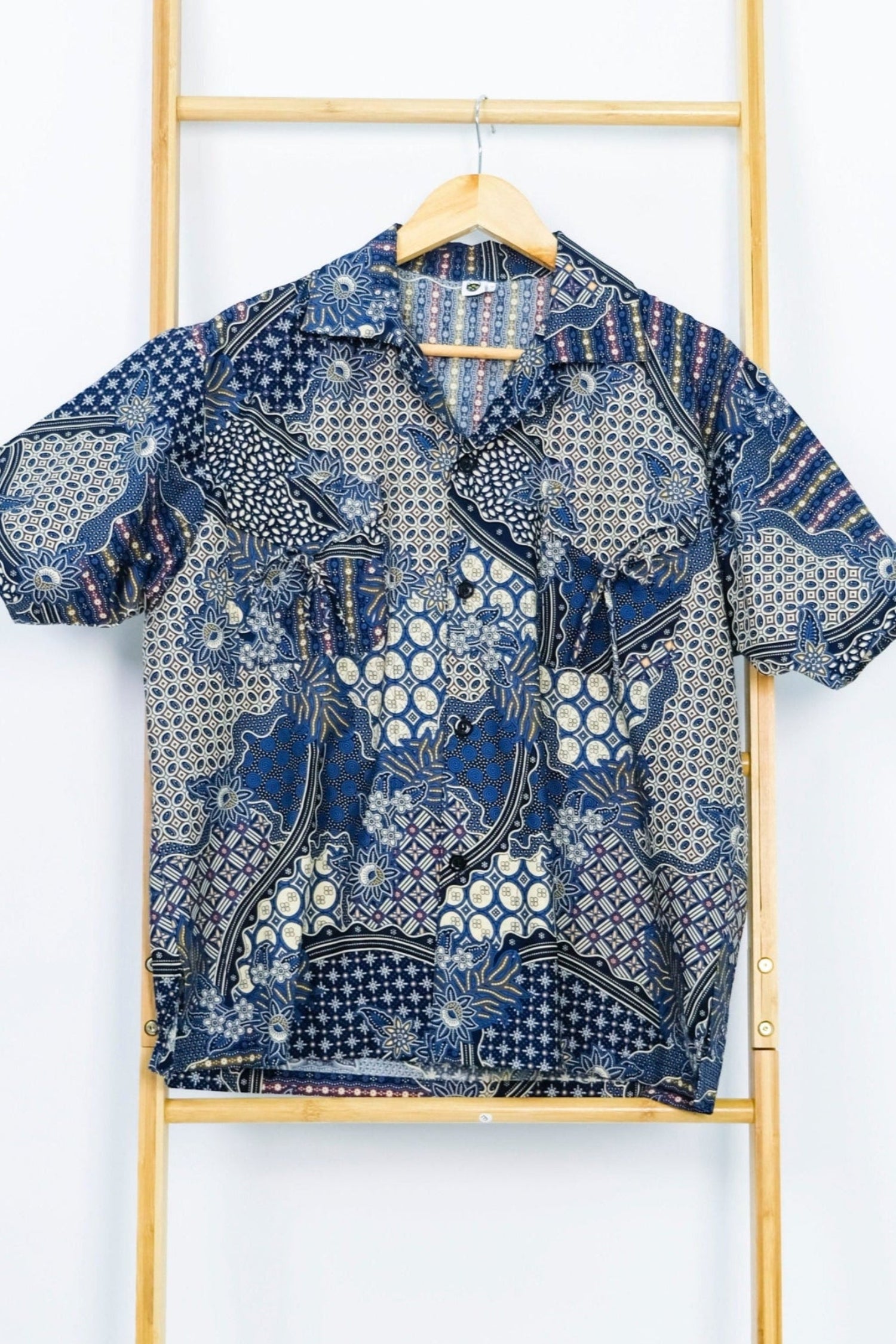 Malaysia-Batik-Attire-Top-Men