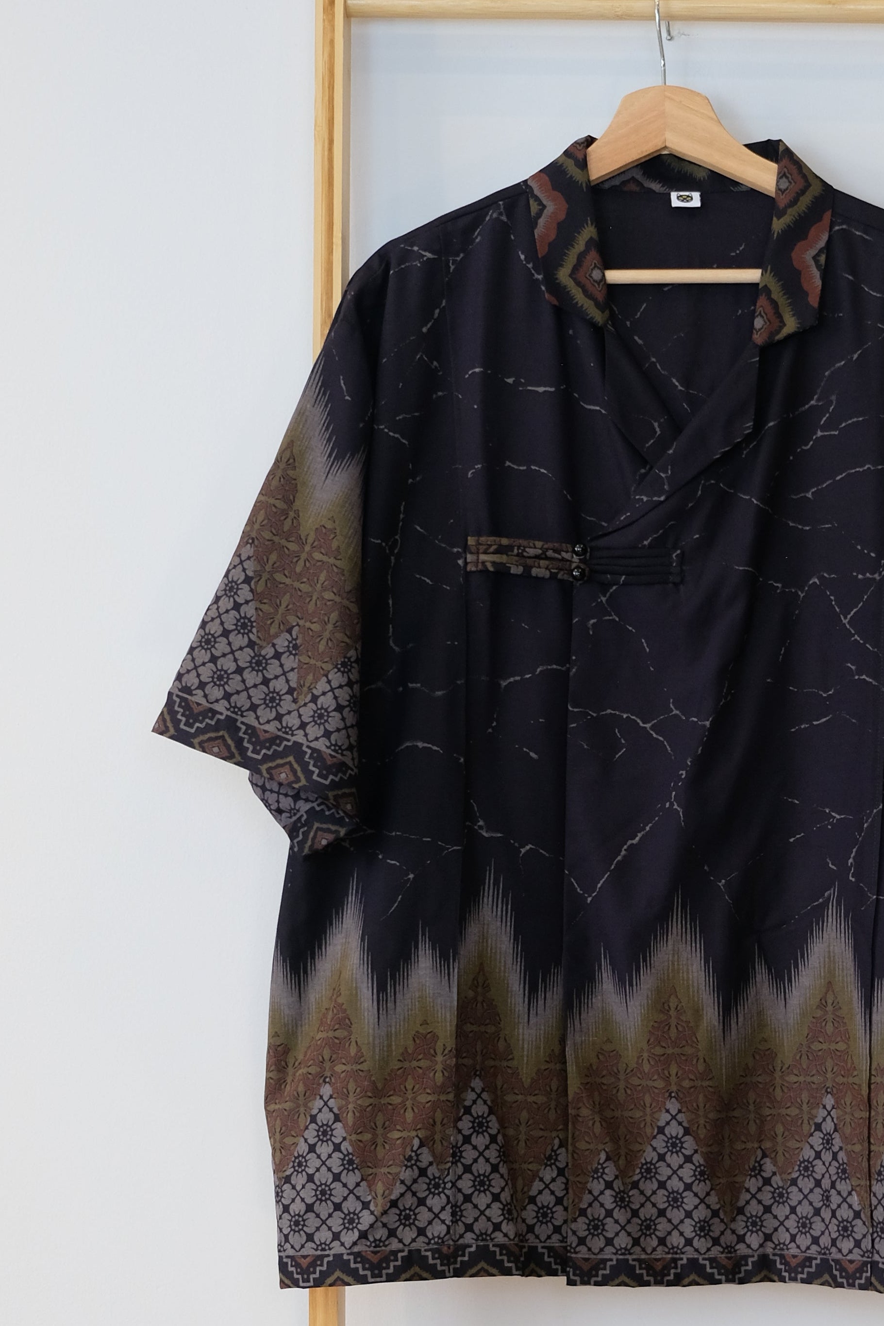 Malaysia-Batik-Attire-Top-Men