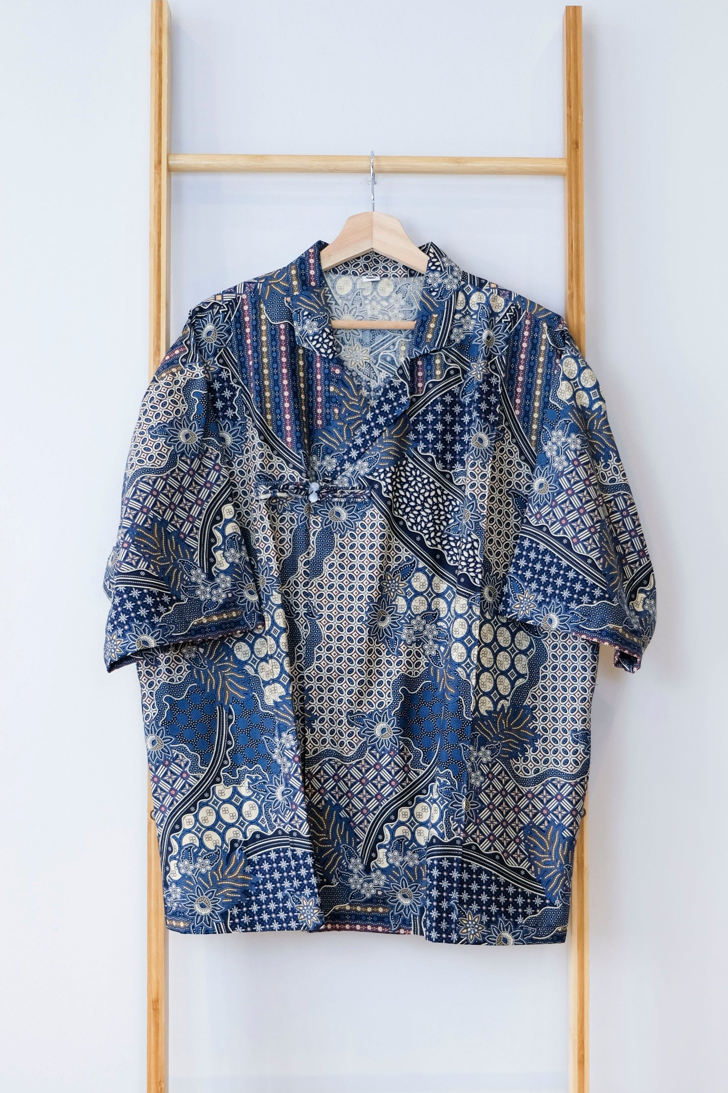 Malaysia-Batik-Attire-Top-Men