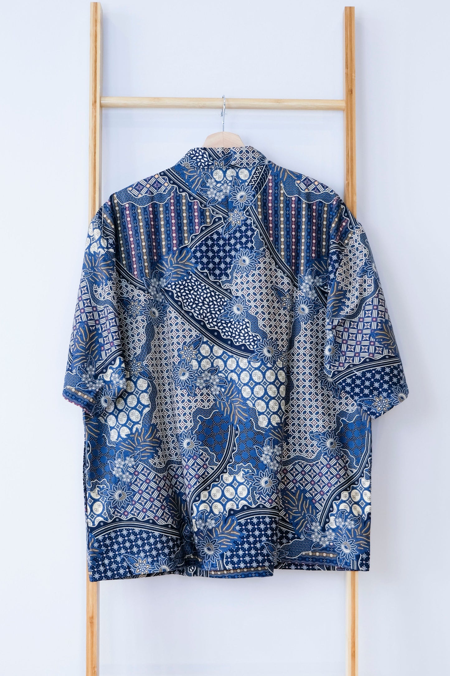 Malaysia-Batik-Attire-Top-Men