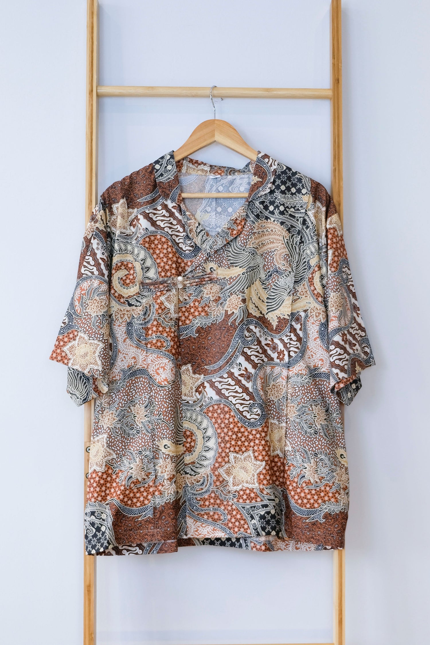 Malaysia-Batik-Attire-Top-Men