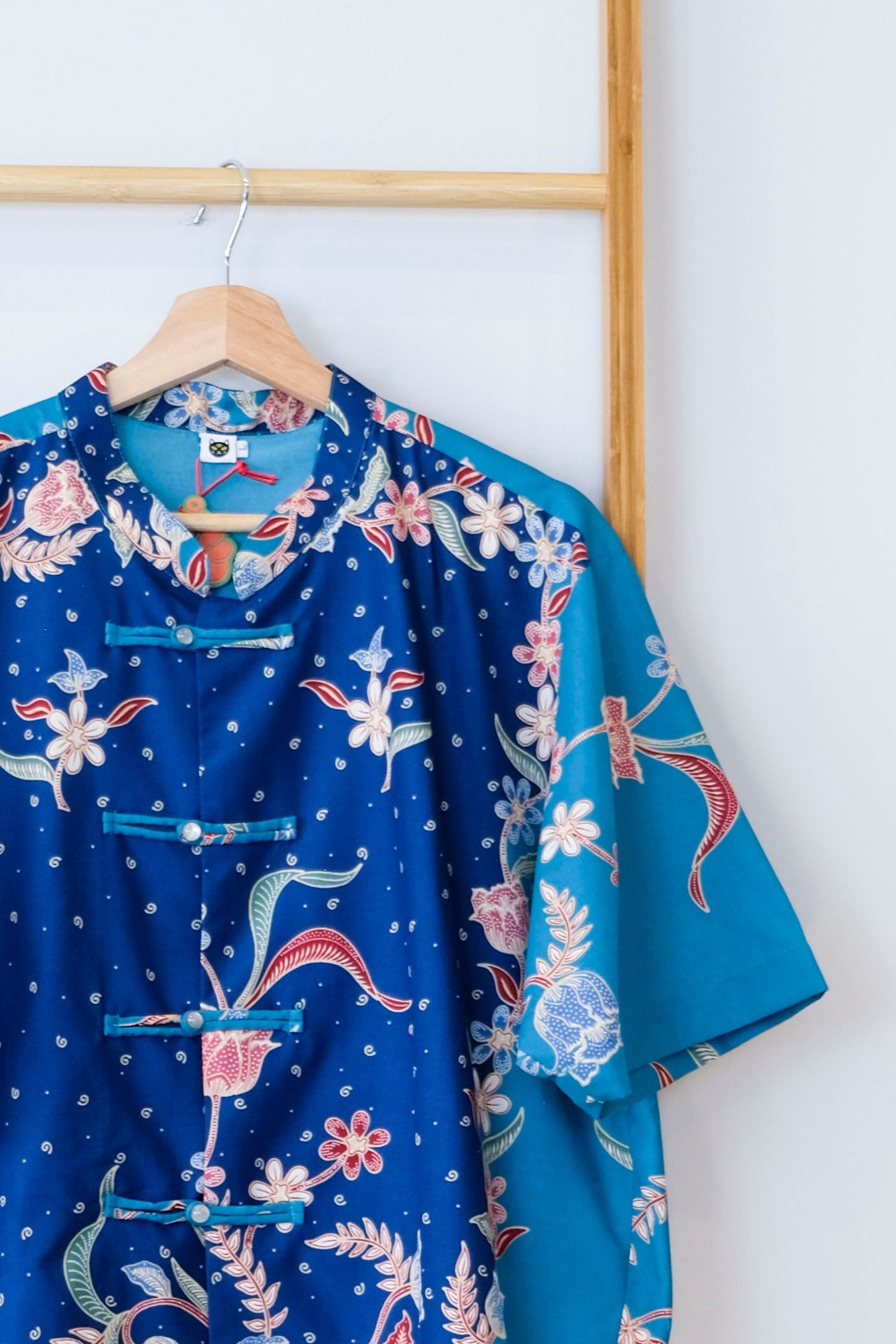 Malaysia-Batik-Attire-Top-Men