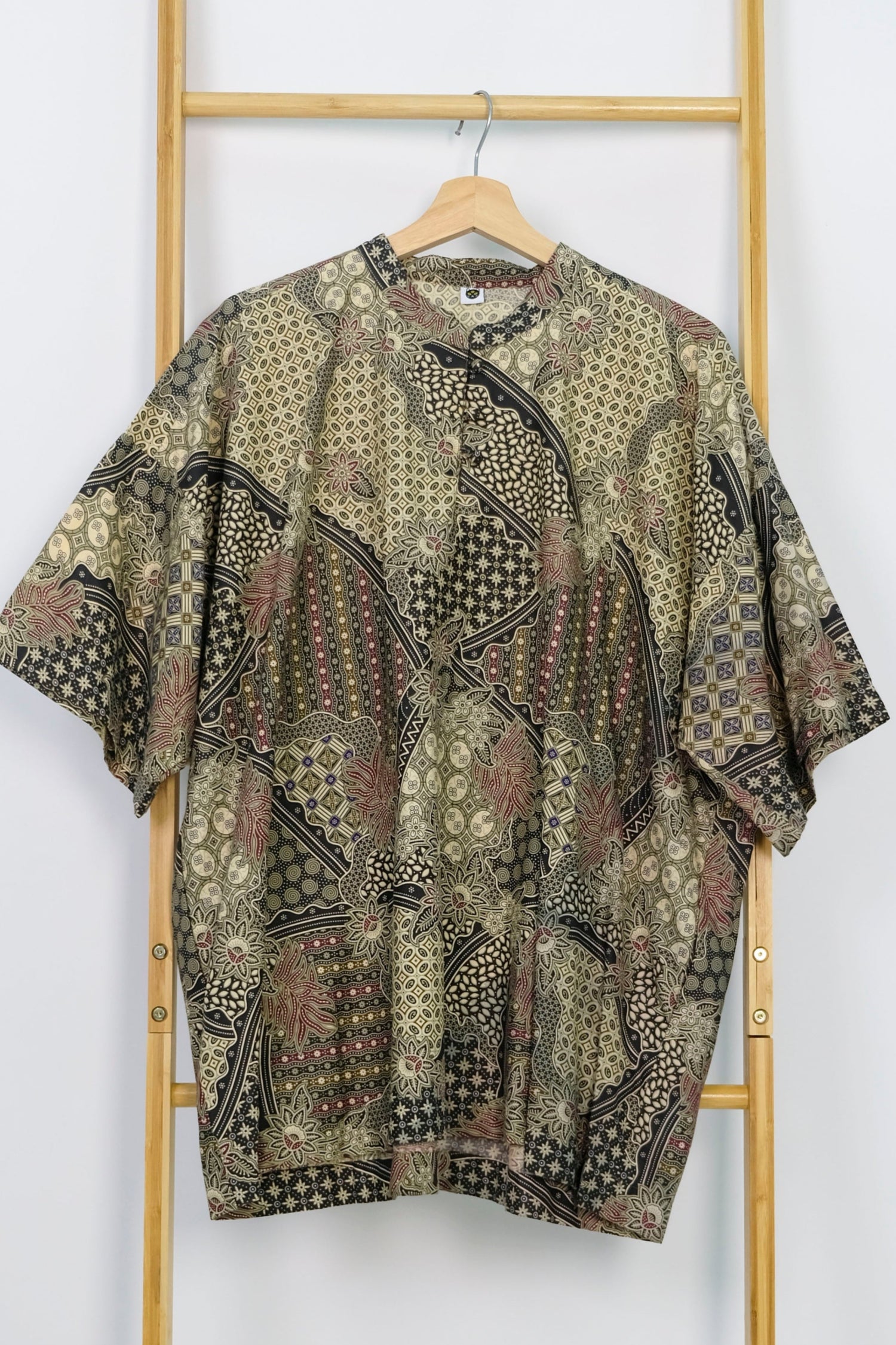 Malaysia-Batik-Attire-Top-Men