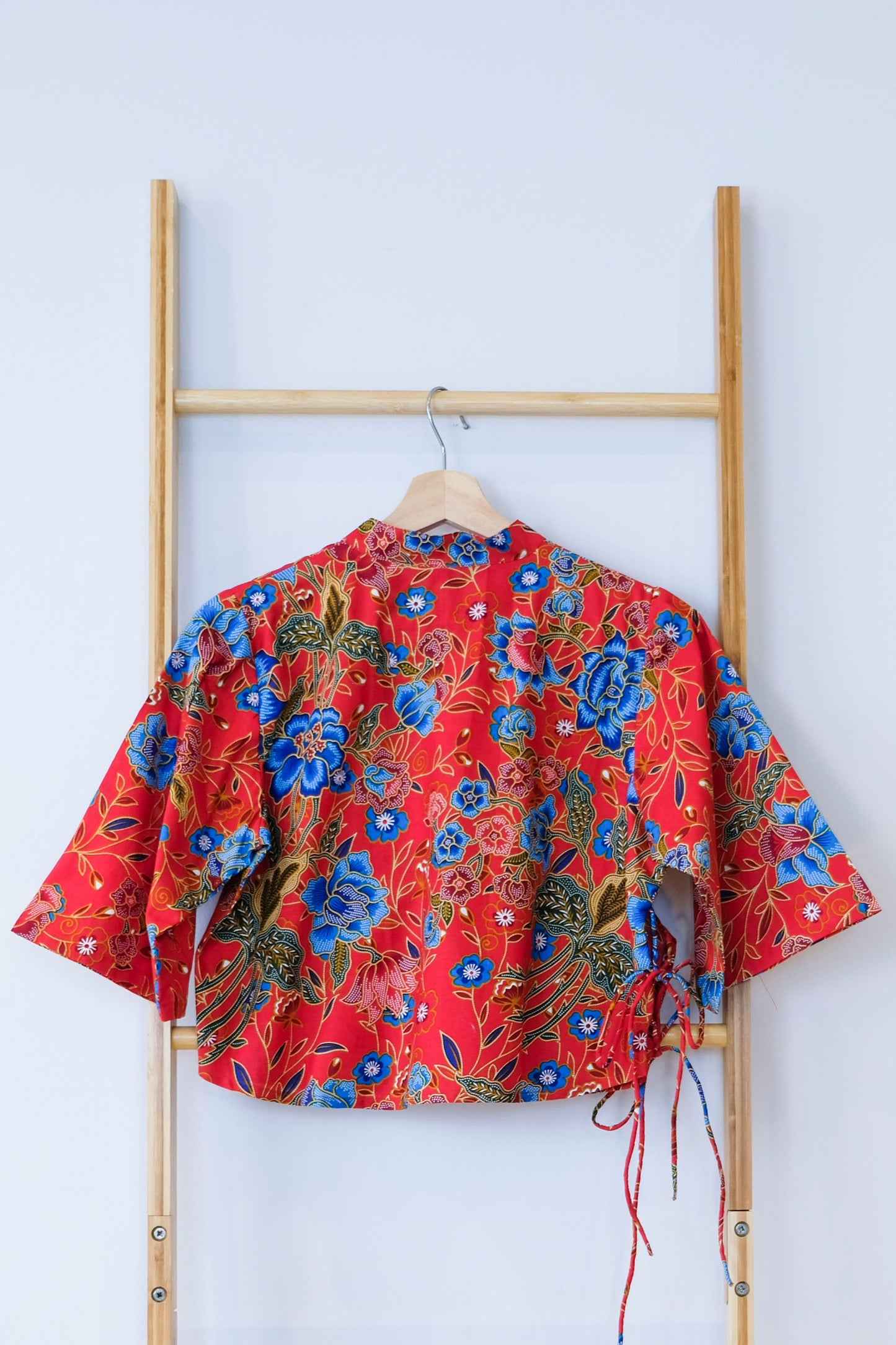 Malaysia-batik-Attire-Top-Women