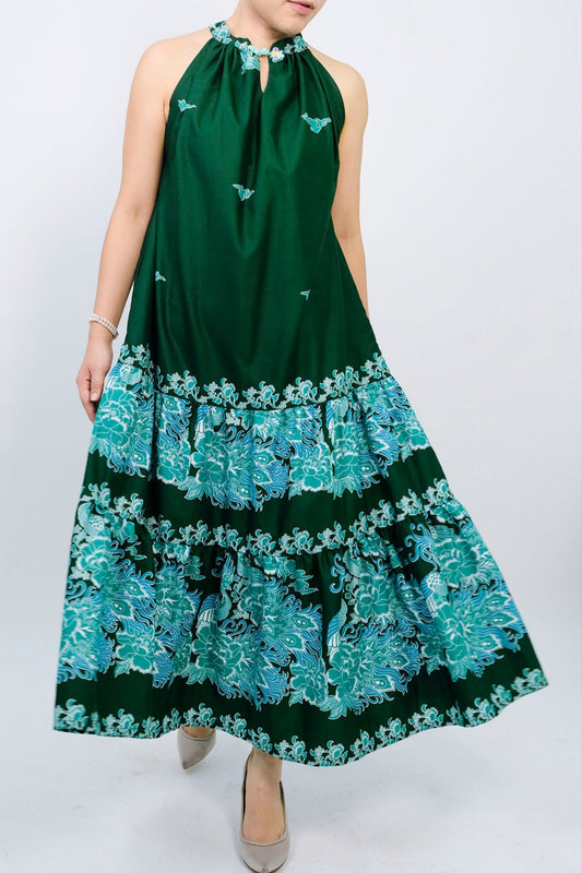 Malaysia-Batik-Attire-Dress-Women
