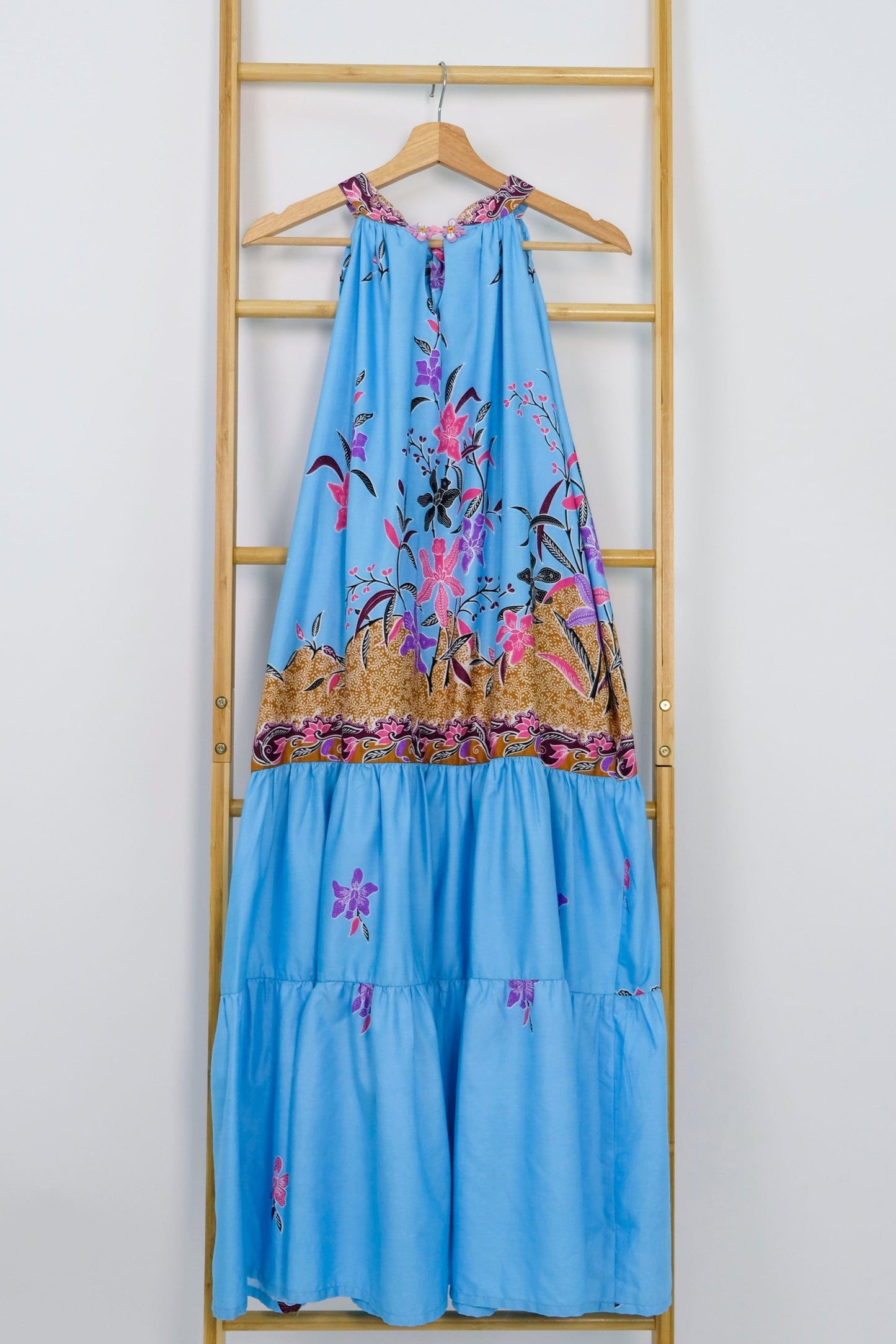 Malaysia-Batik-Attire-Dress-Women