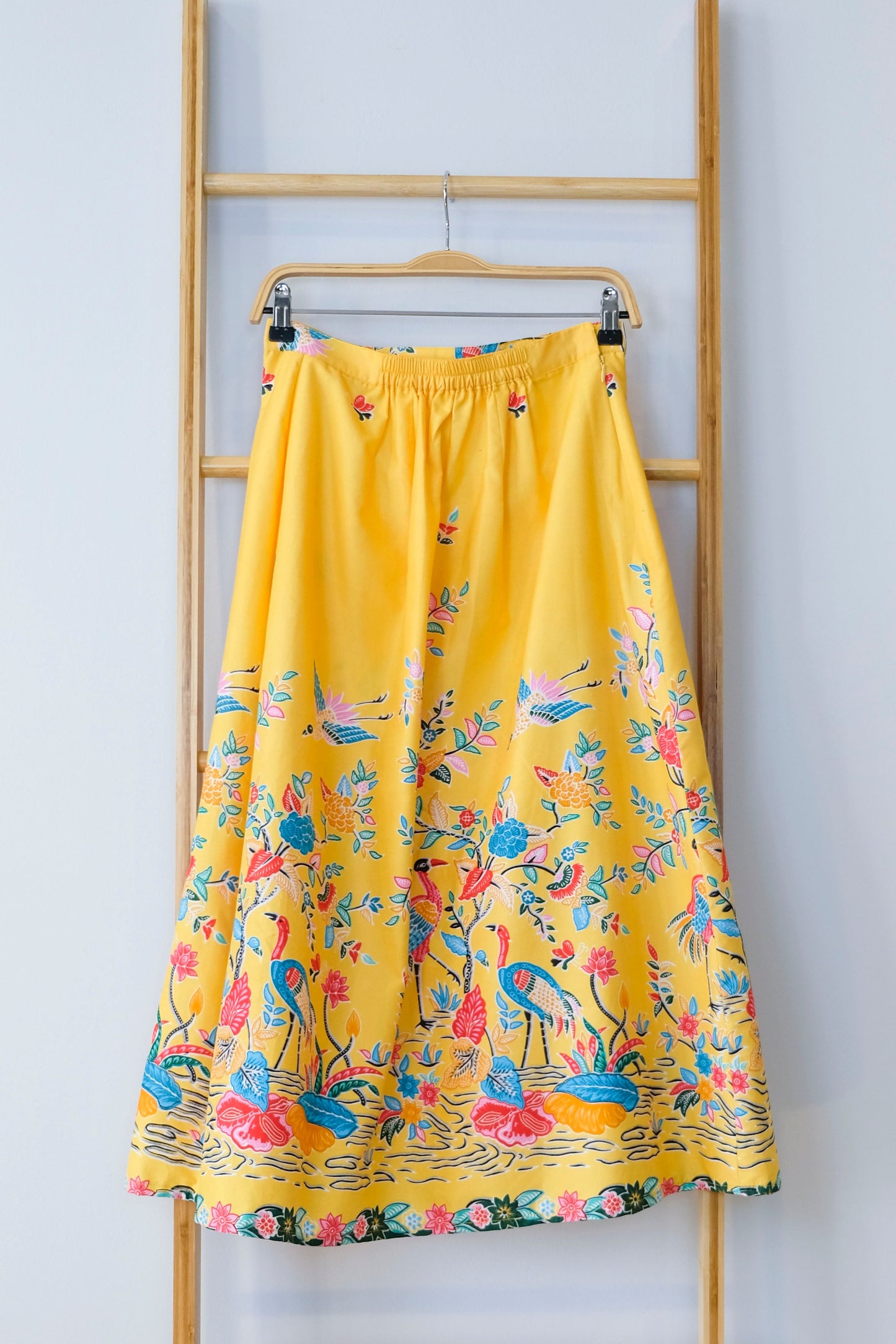Malaysia-Batik-Attire-Skirt-Women