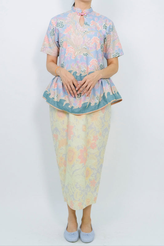 Malaysia-Batik-Attire-Top-Women