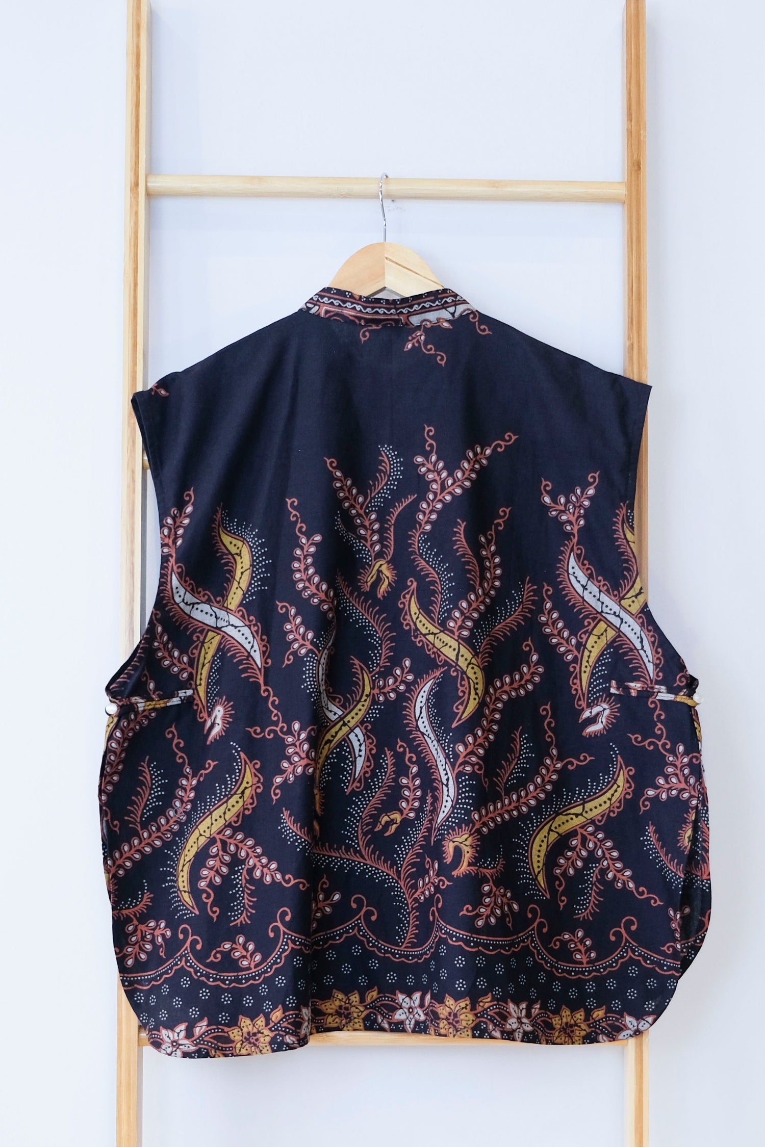Malaysia-Batik-Attire-Top-Men