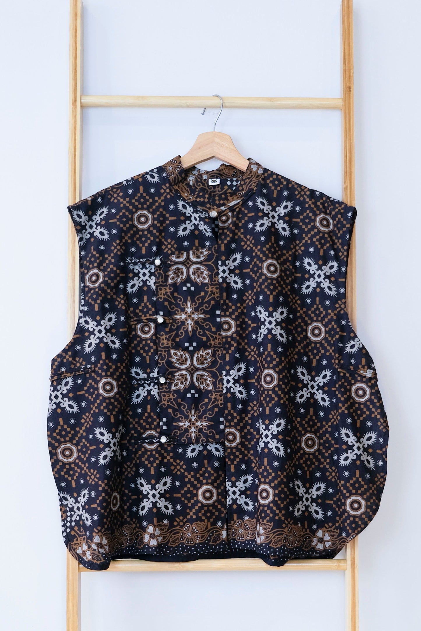 Malaysia-Batik-Attire-Top-Men