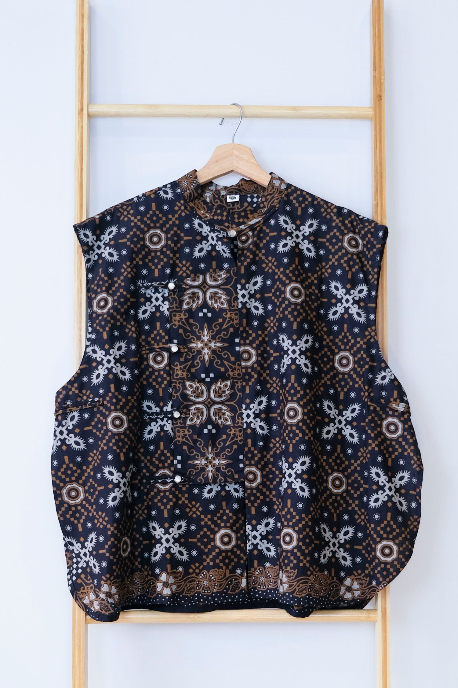 Malaysia-Batik-Attire-Top-Men