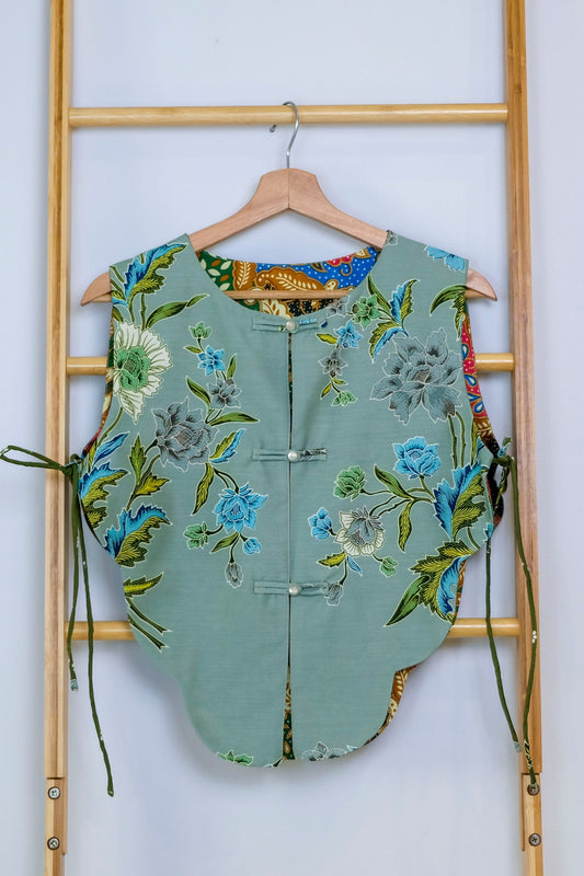 Malaysia-Batik-Attire-Top-Women