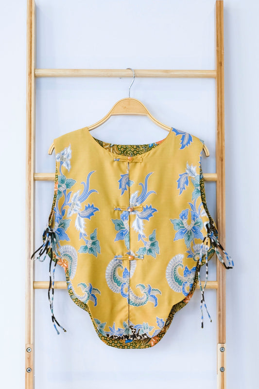 Malaysia-Batik-Attire-Top-Women