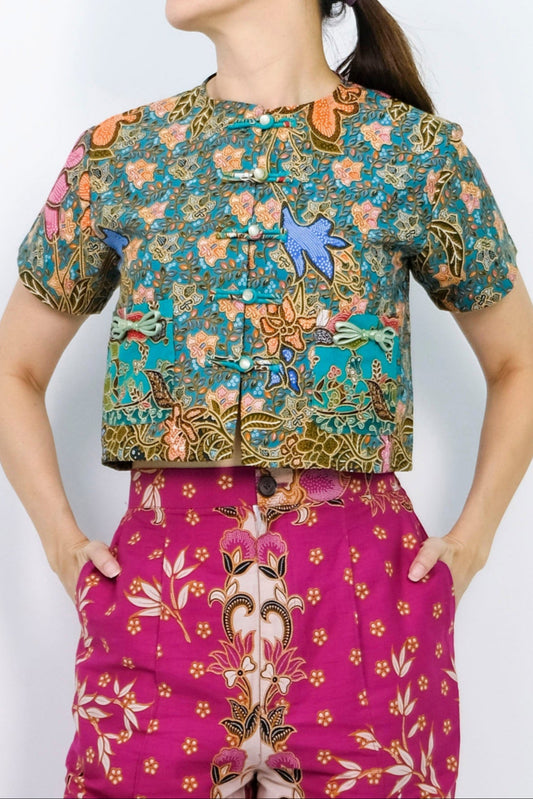 Malaysia-Batik-Attire-Top-Women