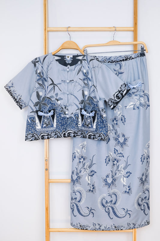 Malaysia-Batik-Attire-Top-Skirt-Women